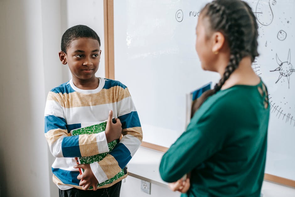 How Does Socratic Questioning Foster Critical Thinking In Education? 10 Teacher Using Socratic Questioning