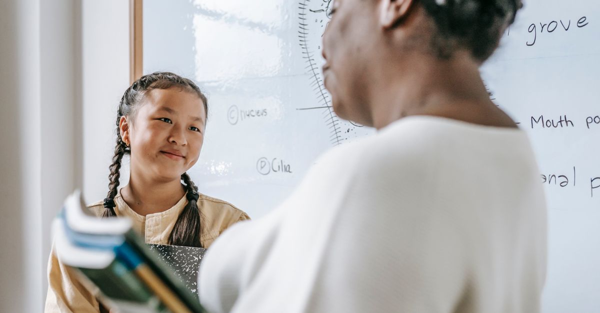 Comment Établir une Communication Efficace avec les Enseignants