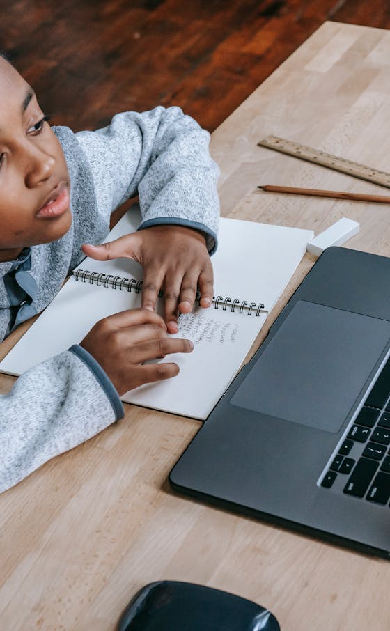 Online Learning Photos, Download The BEST Free Online Learning Stock ...