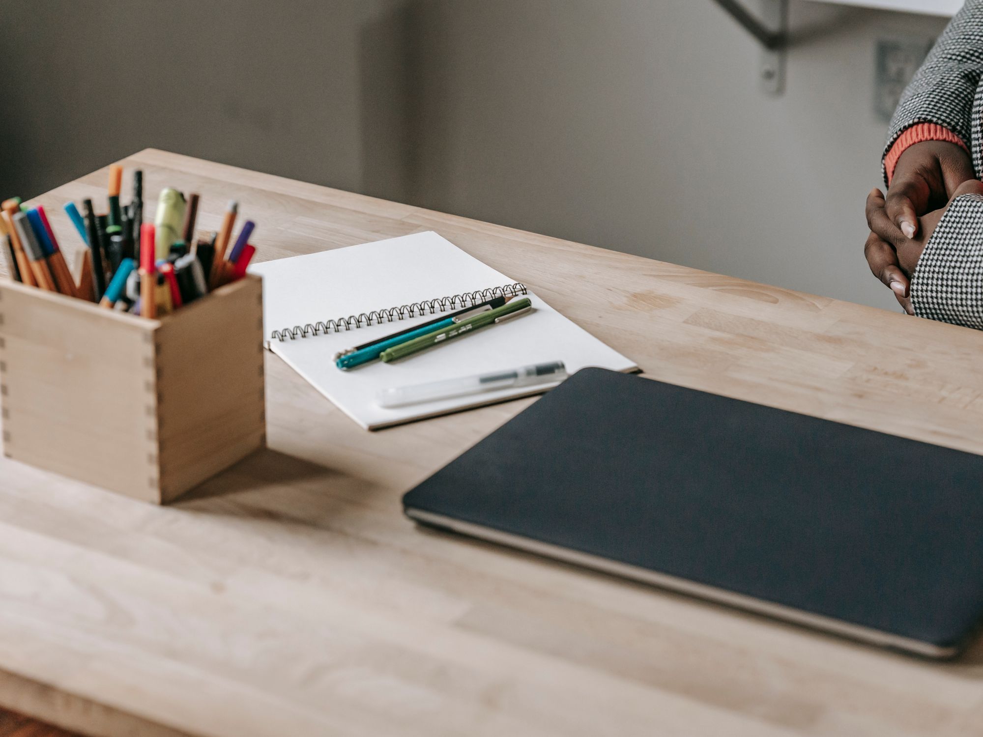 Office Removals in Penshurst, M25 Fringe — office relocation team moving desks and equipment