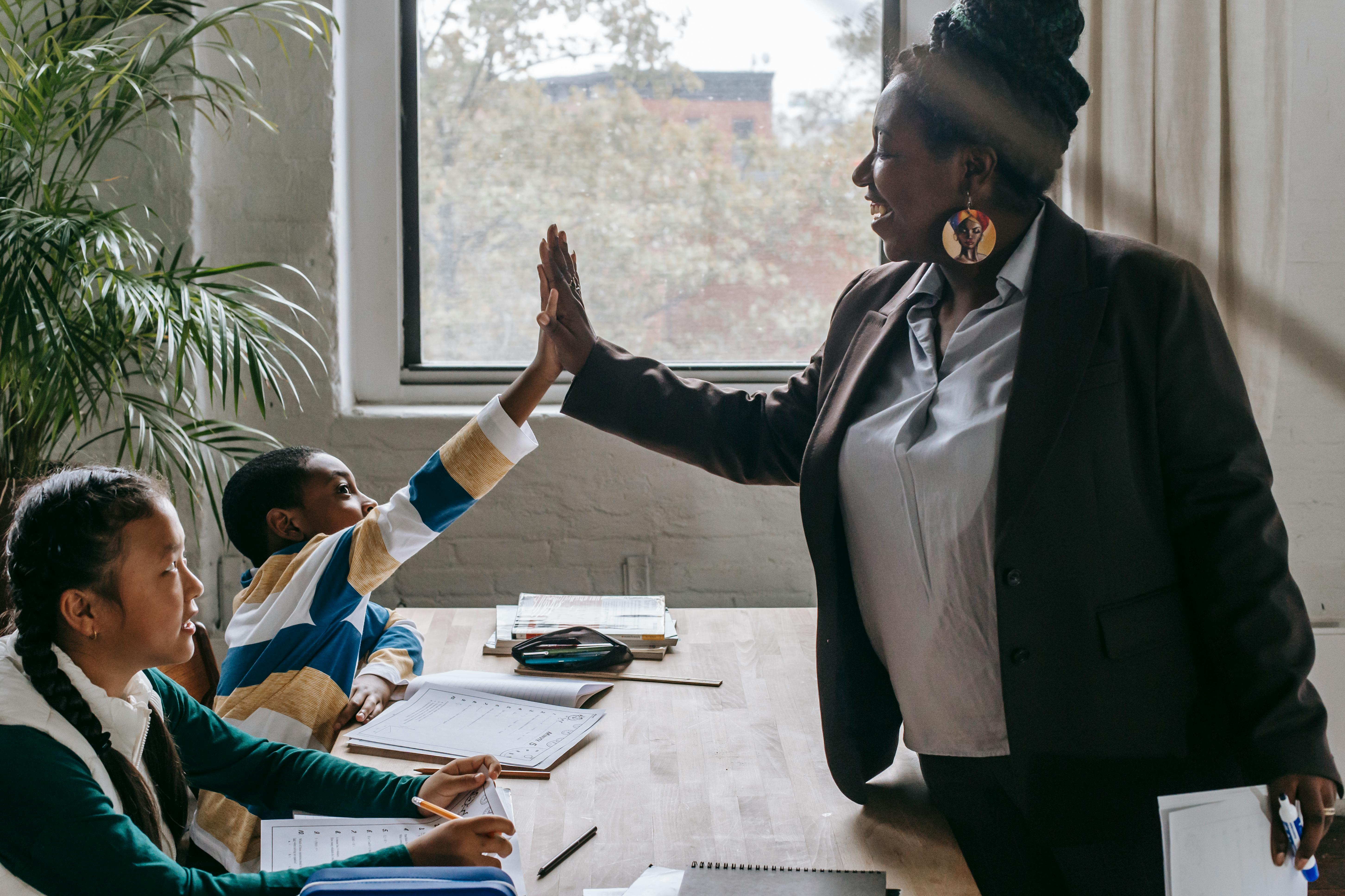 High Five Photos, Download The BEST Free High Five Stock Photos & HD Images