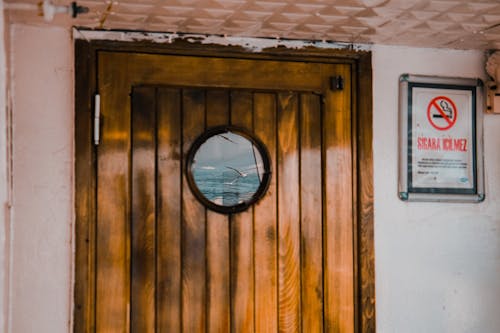 Ücretsiz ayna, kapı, rustik içeren Ücretsiz stok fotoğraf Stok Fotoğraflar