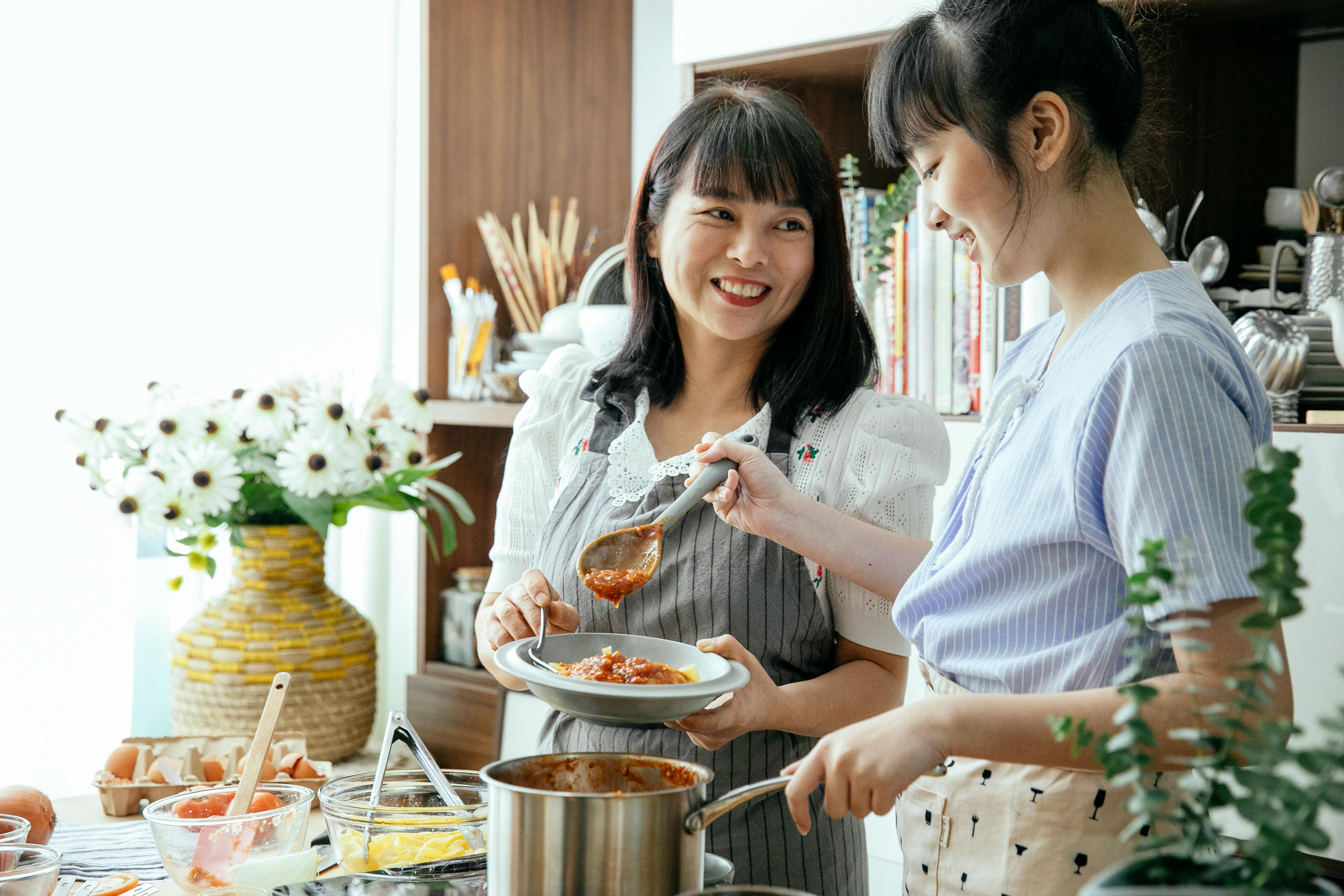 Wood floors in kitchens: a modern trend