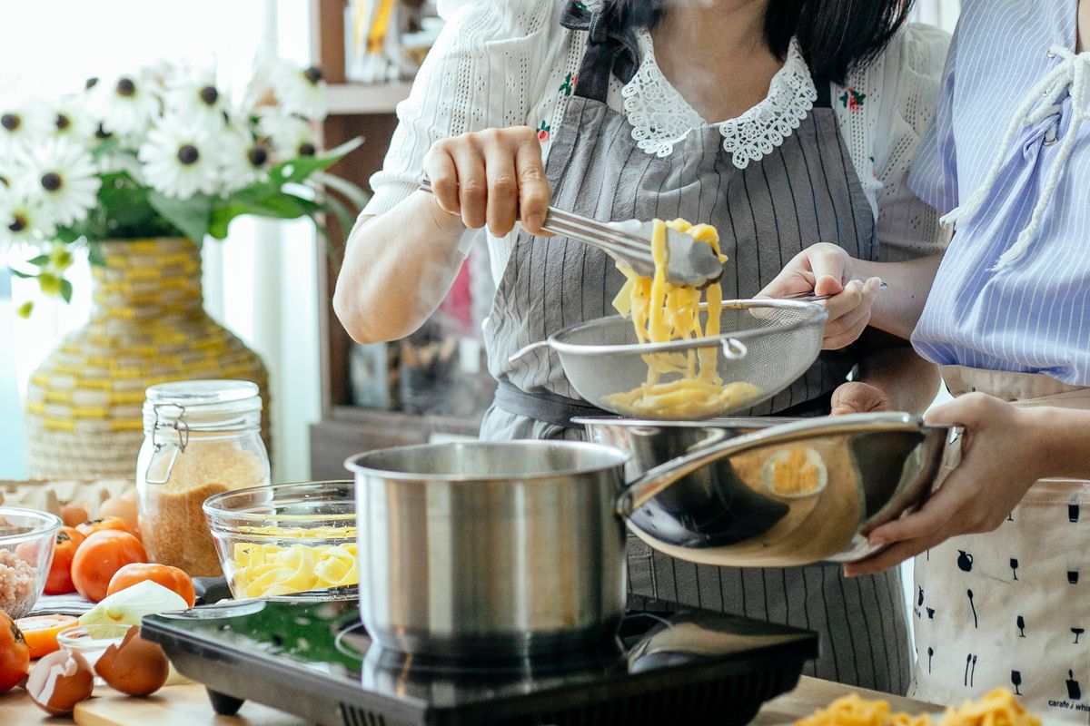 Beste Multikocher 2026: Top 11 für Risotto, Eintopf + Joghurt — Variation