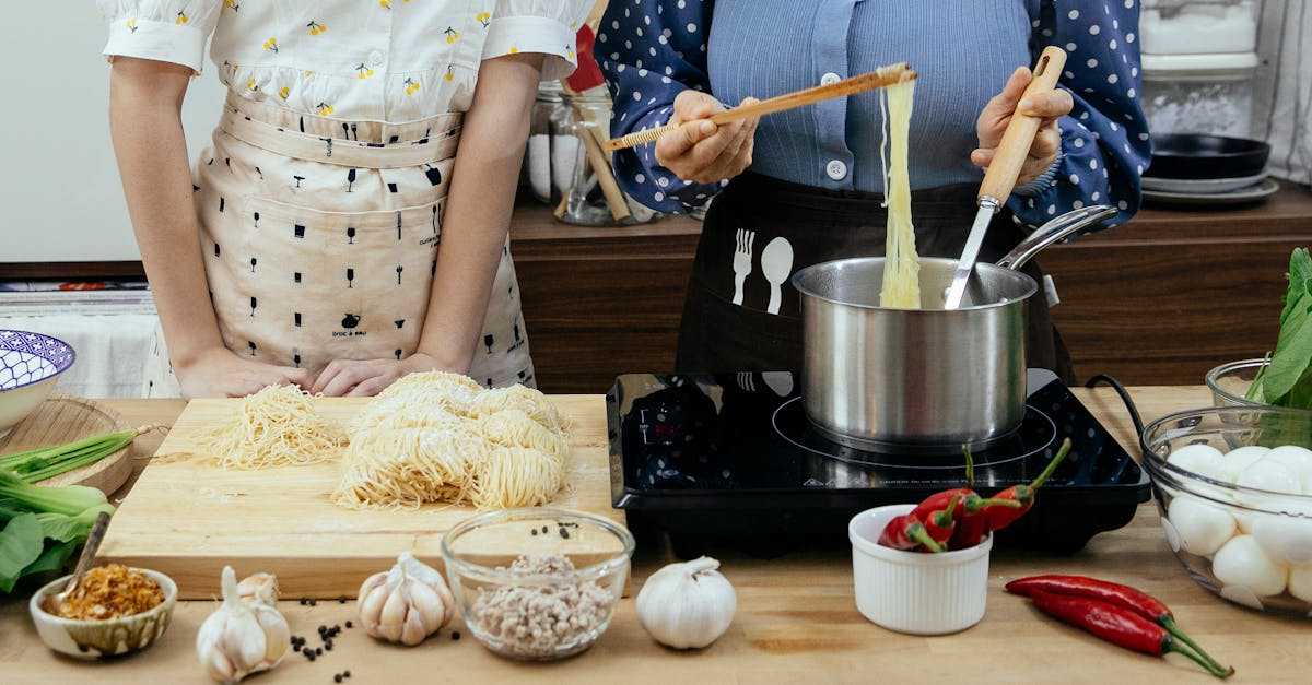 How to cook thin pork chops on the stove