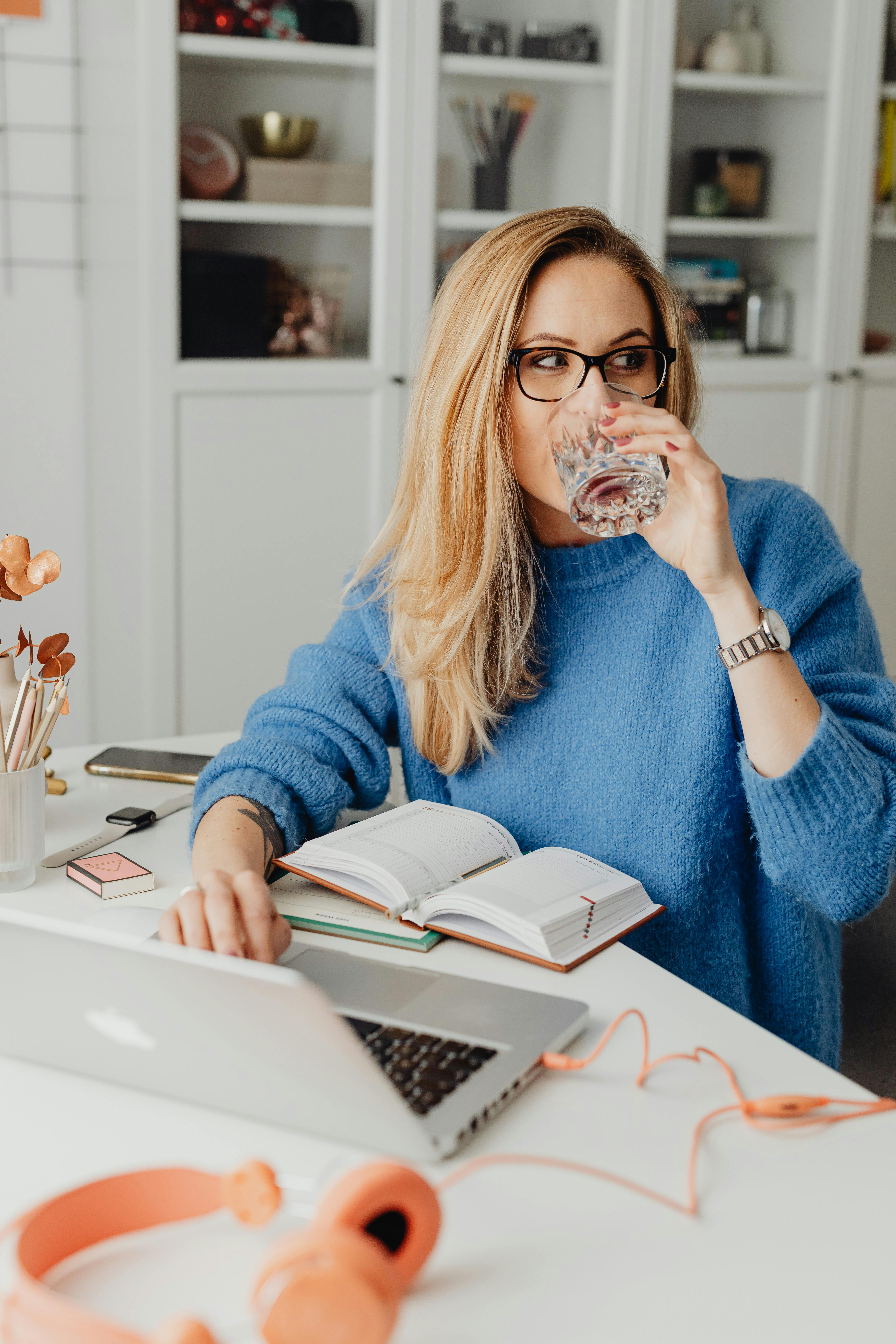  Clean Space, Clear Mind: Keeping Your Workstation Spotless