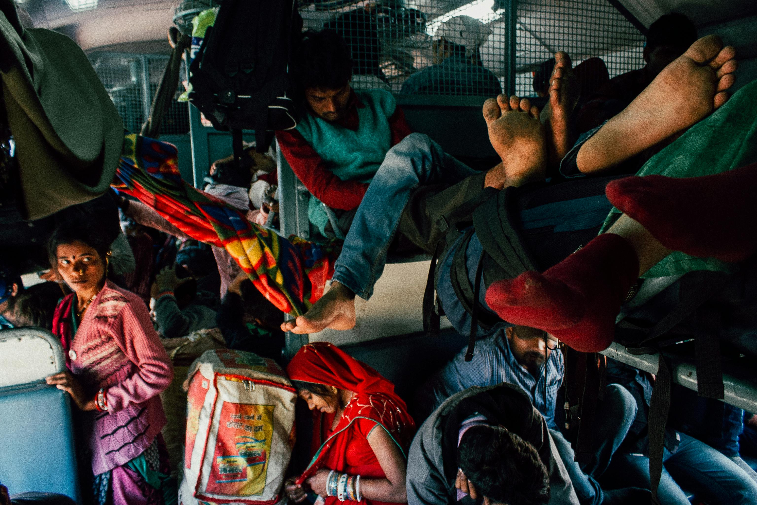 Intégrer la Métaphore du Voyageur en Bus dans Votre Parcours Thérapeutique ACT