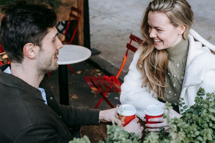 free jewish dating sites – couple laughing while spending time together