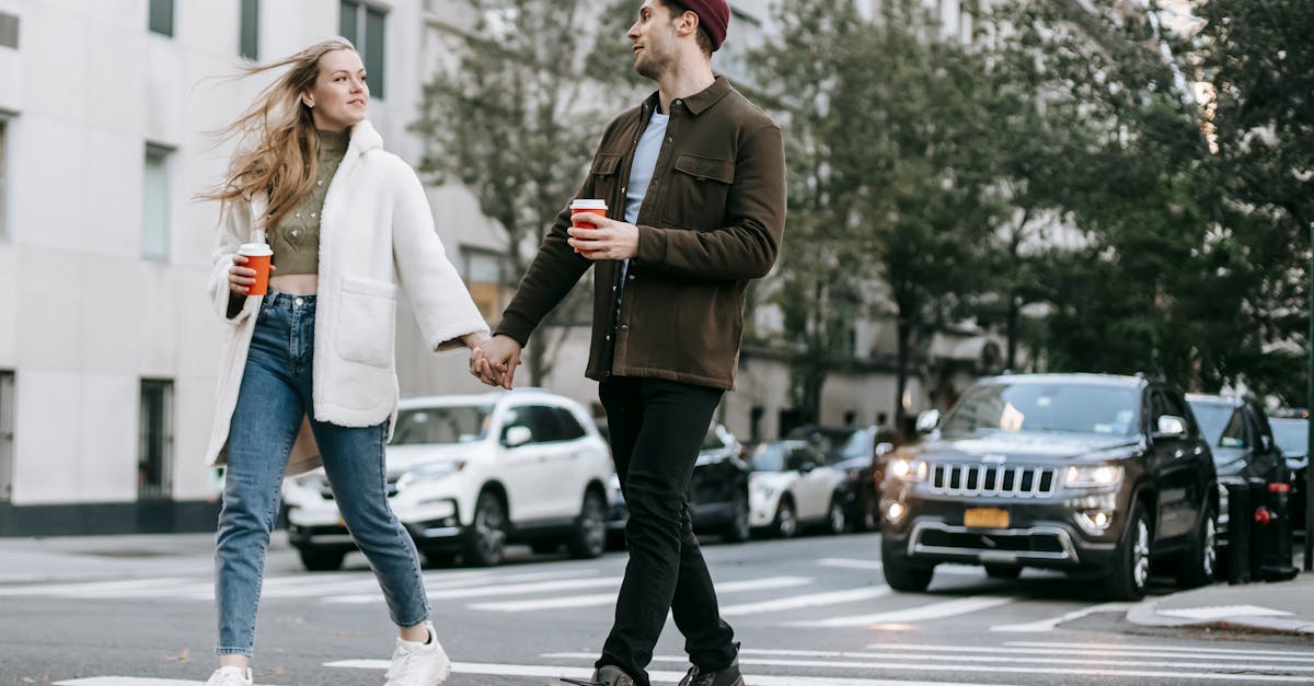 What does go Dutch mean on a date
