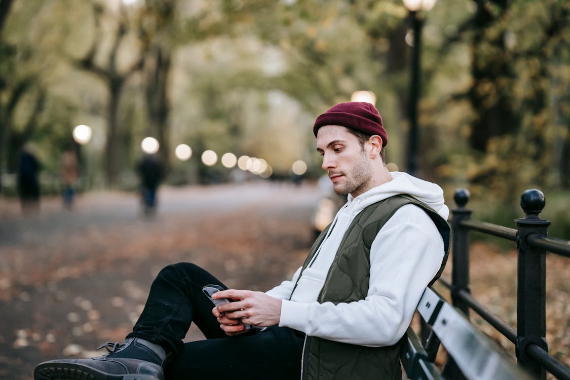 {{https://mixerdates.com/?ch=mixerblog}}guy sending messages to a girl on dating app