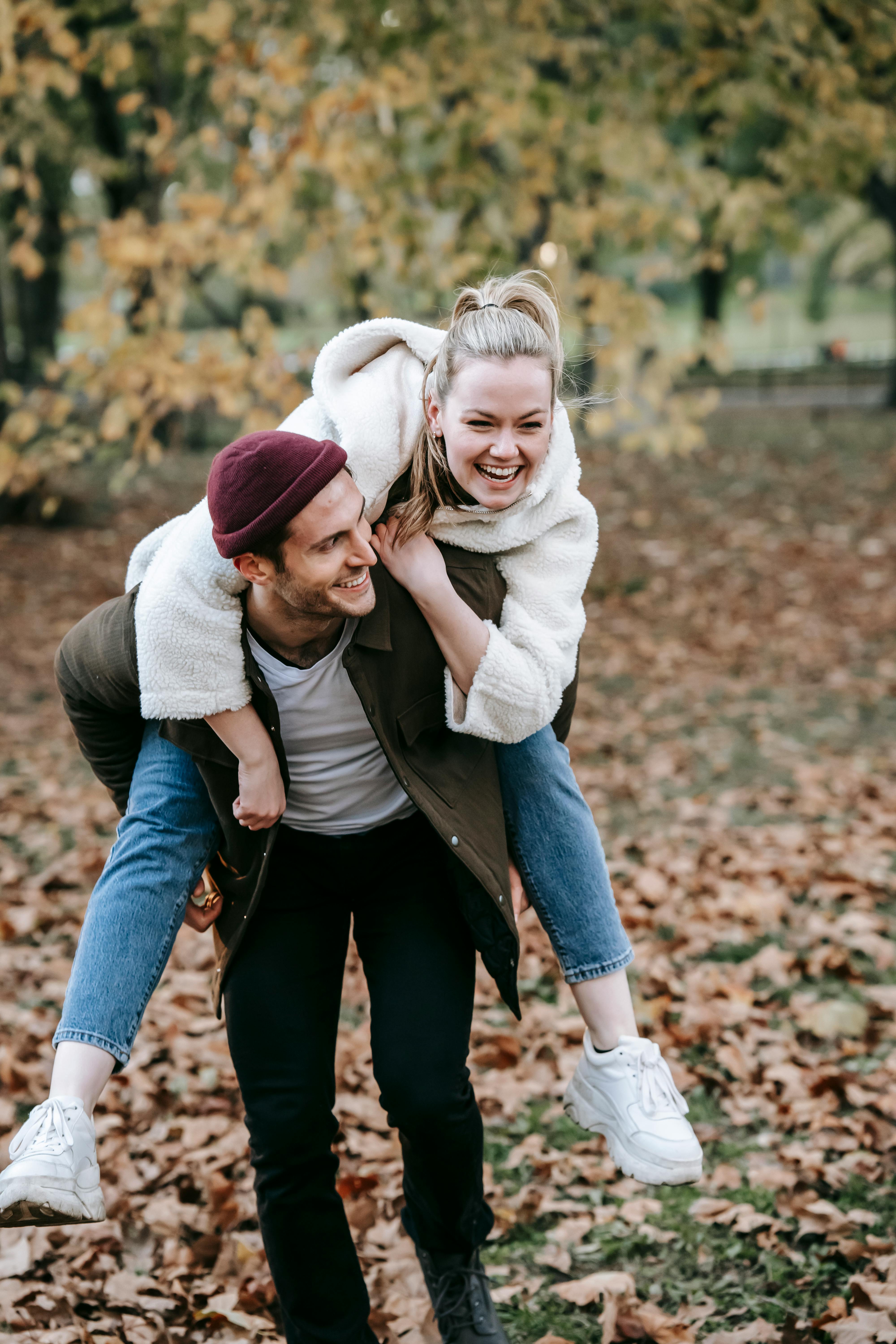 140+ Piggyback Meaning Stock Photos, Pictures & Royalty-Free Images - iStock