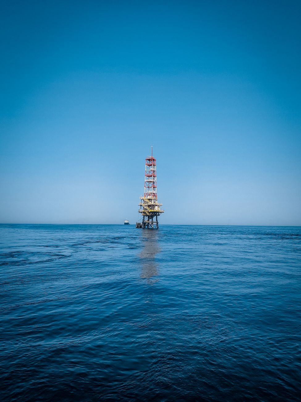 Offshore oil rig