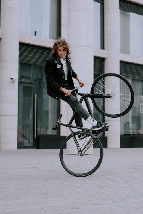 Δωρεάν στοκ φωτογραφιών με fixie, stunt, wheelie