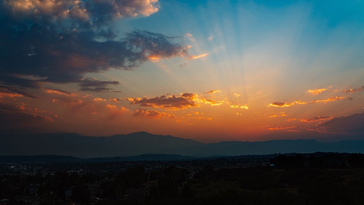 How to Enter Freebies in Colorado Springs, Colorado Without Scams