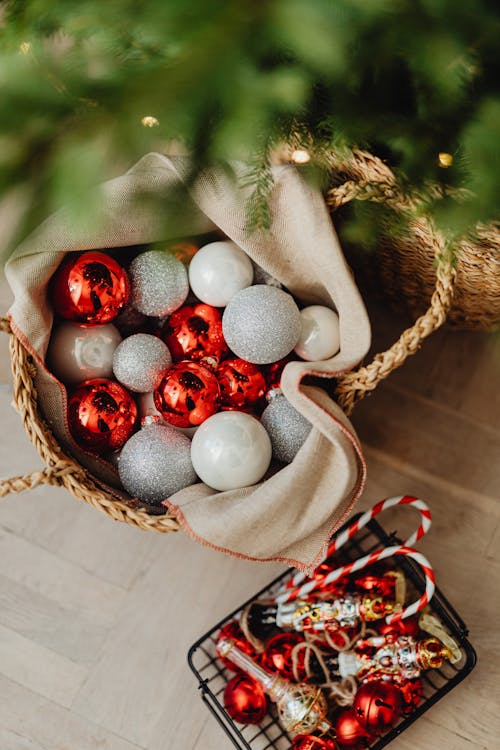 Gratis stockfoto met box, feestelijk, kerstballen