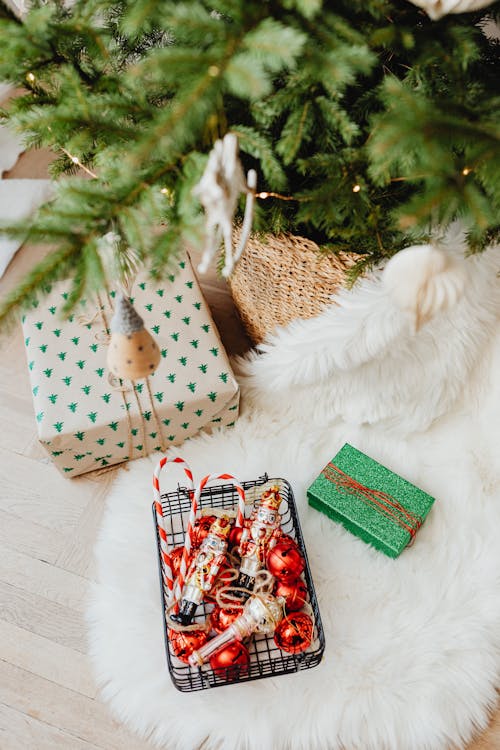 Fotos de stock gratuitas de adornos, árbol de Navidad, de cerca