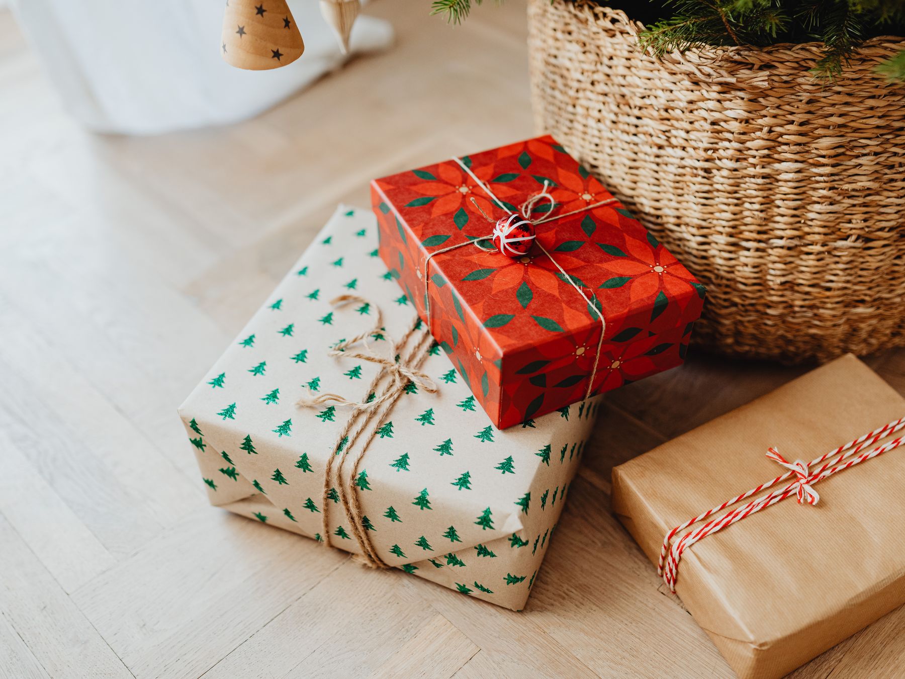 Cottingham — professional packers wrapping and boxing belongings