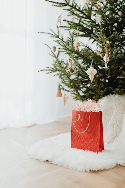 Foto d'estoc gratuïta de adorns, arbre de Nadal, decoracions