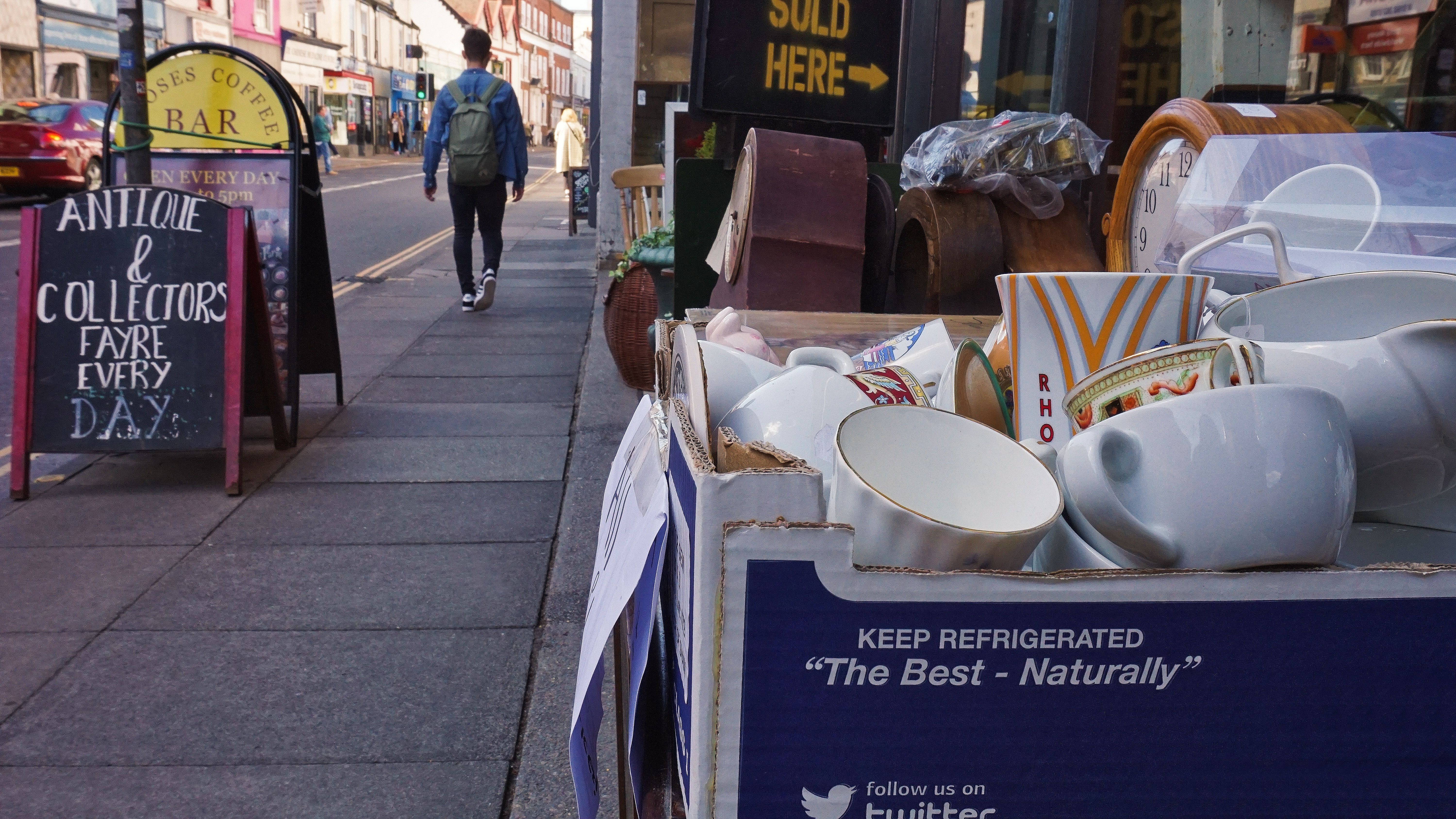 The Surprising X Factor in Britain’s Local Elections: Gaza — Photo by Suzy Hazelwood on Pexels