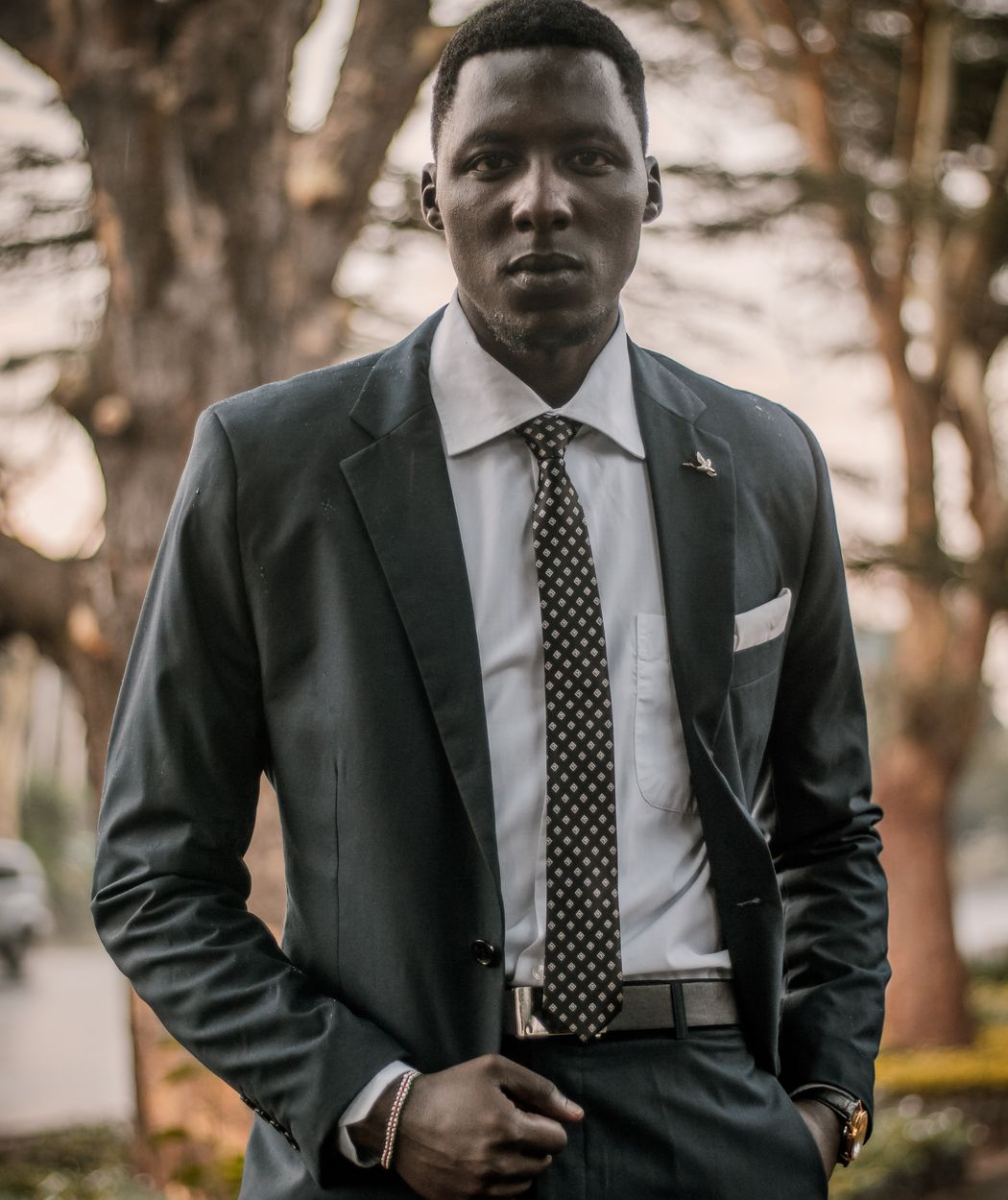 Professionally dressed Black creator mentor