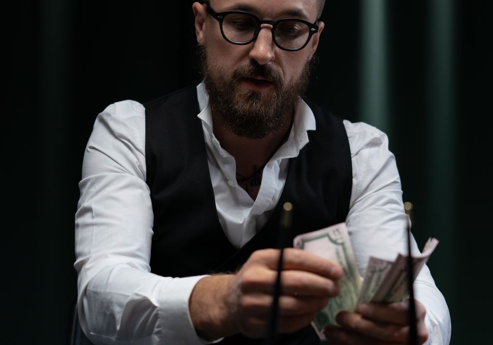 Online Casino: Spielautomaten und Live-Spiele im Überblick