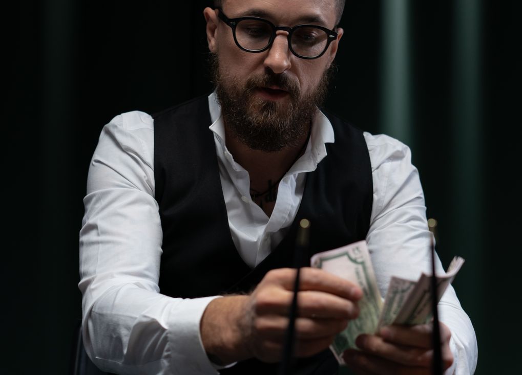 Online Casino: Spielautomaten und Live-Spiele im Überblick