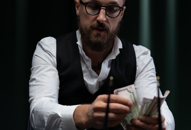 Online Casino: Spielautomaten und Live-Spiele im Überblick