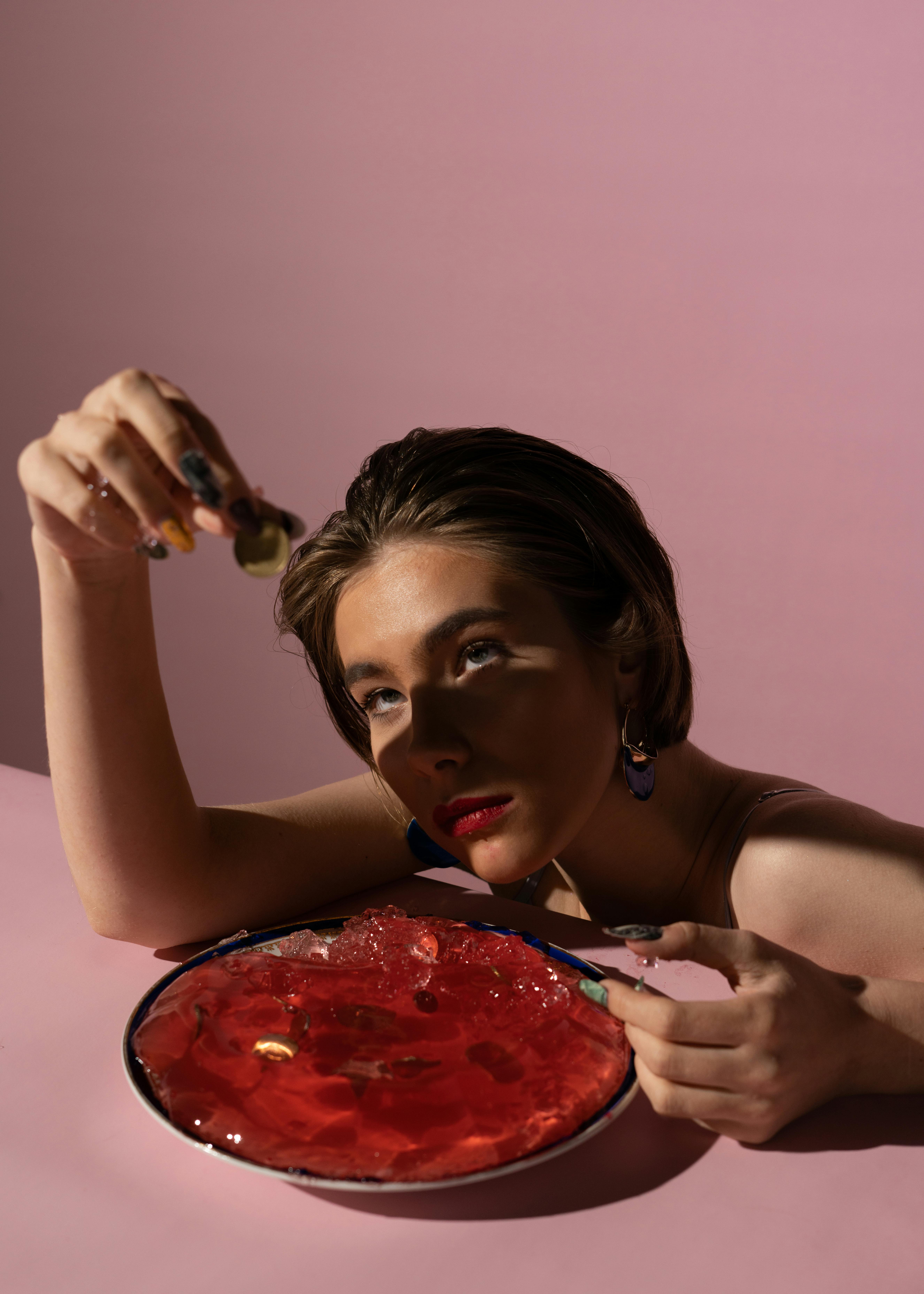 Why is my poop jelly brown?