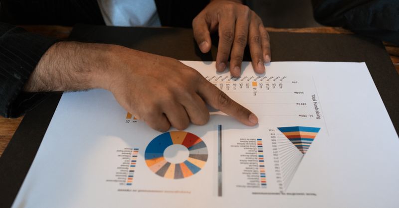 Comment segmenter un fichier de prospects par métier, région et taille sans perdre de temps