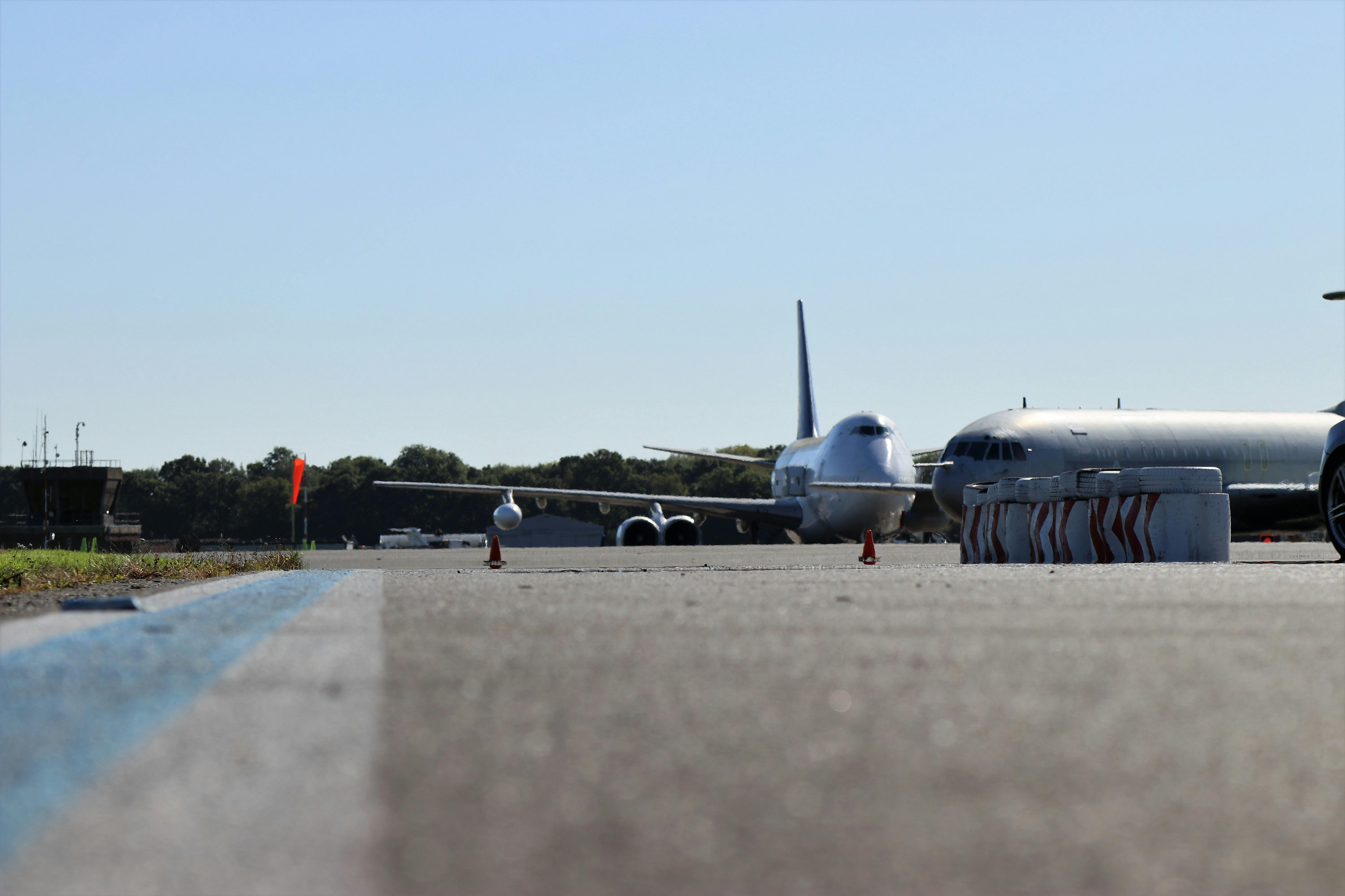 airplane runway