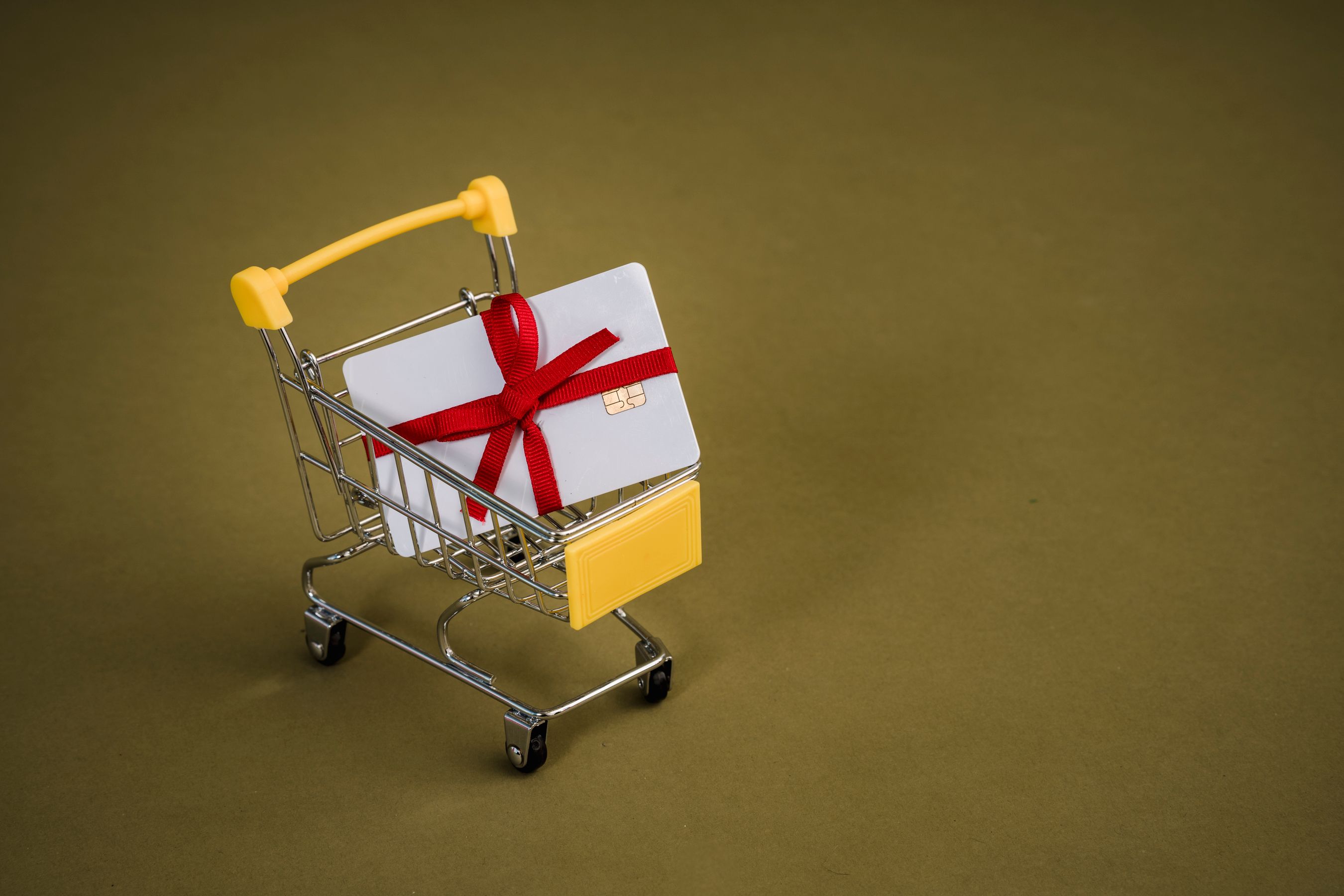 Gift card displayed in a miniature shopping cart