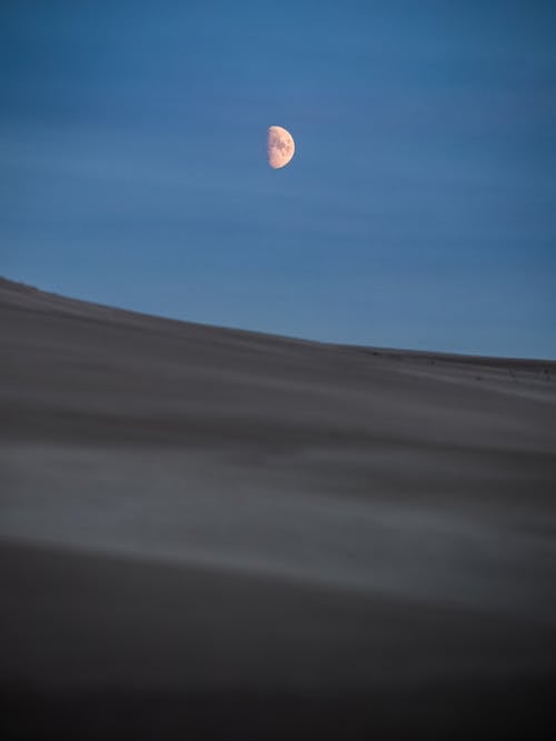 Foto stok gratis bukit pasir, bulan, bulan sabit