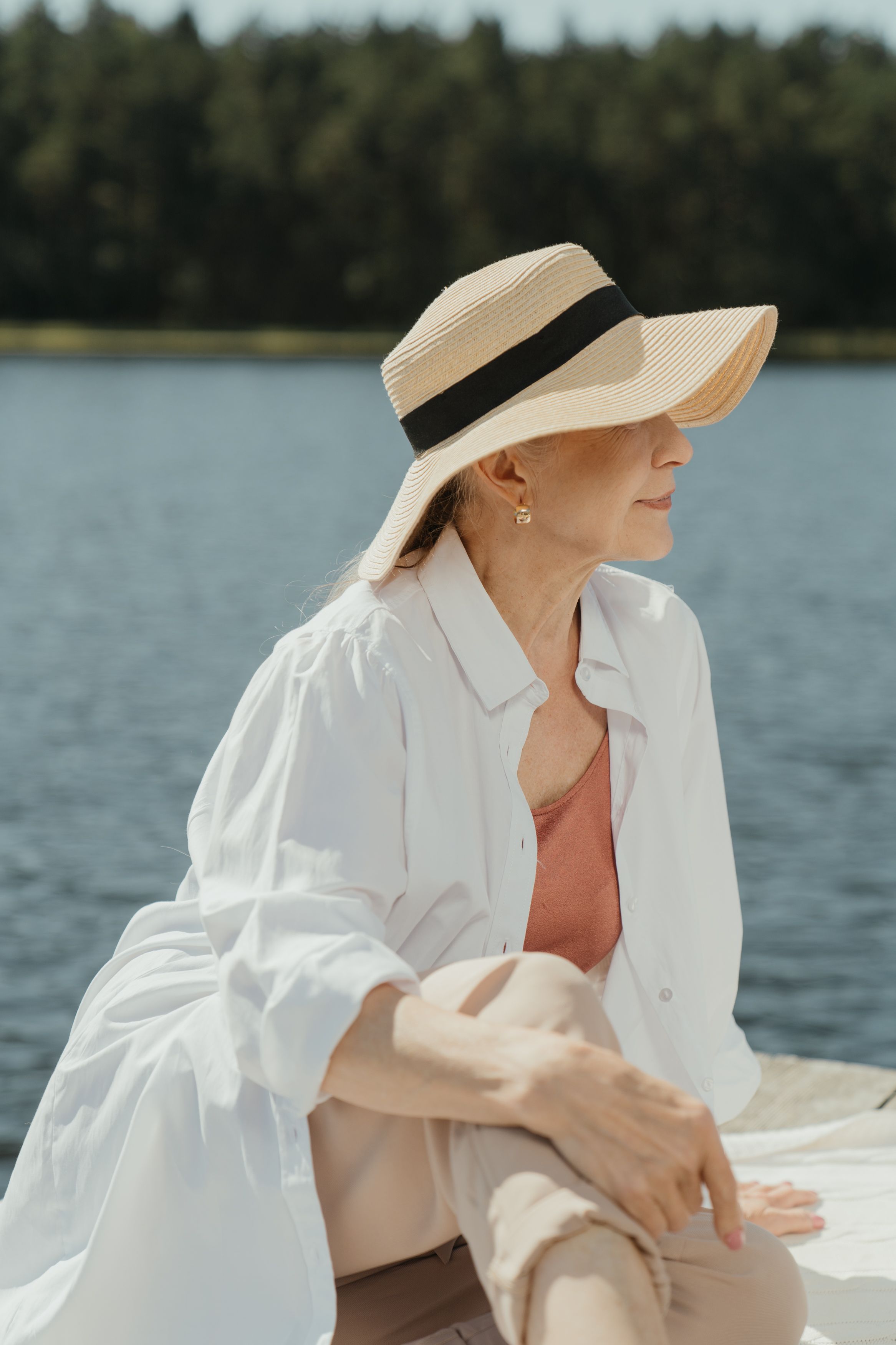Sexy Mature Photos, Download The BEST Free Sexy Mature Stock Photos ...