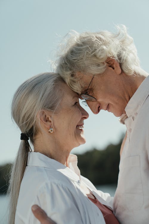 Free An Elderly Couple Embracing Stock Photo