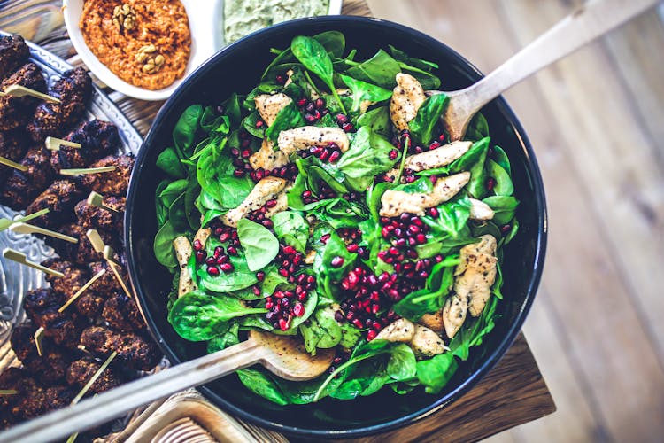 Spinach, Chicken & Pomegranate Salad