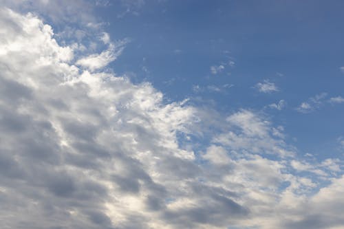 Gratis Fotos de stock gratuitas de cielo azul, formación de nubes, nubes Foto de stock