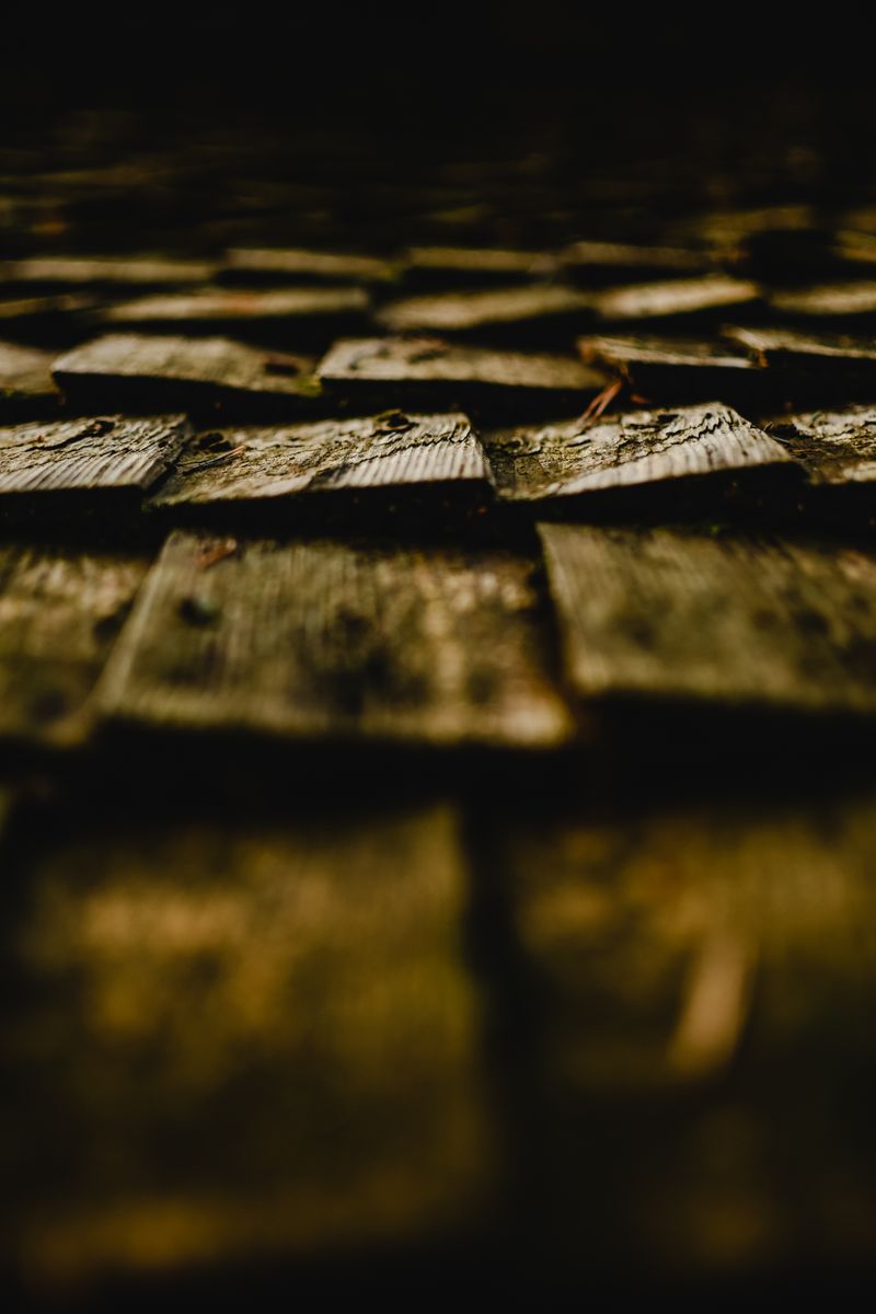 Cedar shake roof lifespan: How much life is left?