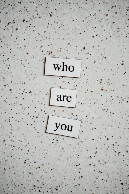 who are you, Markenpersönlichkeit, Identität