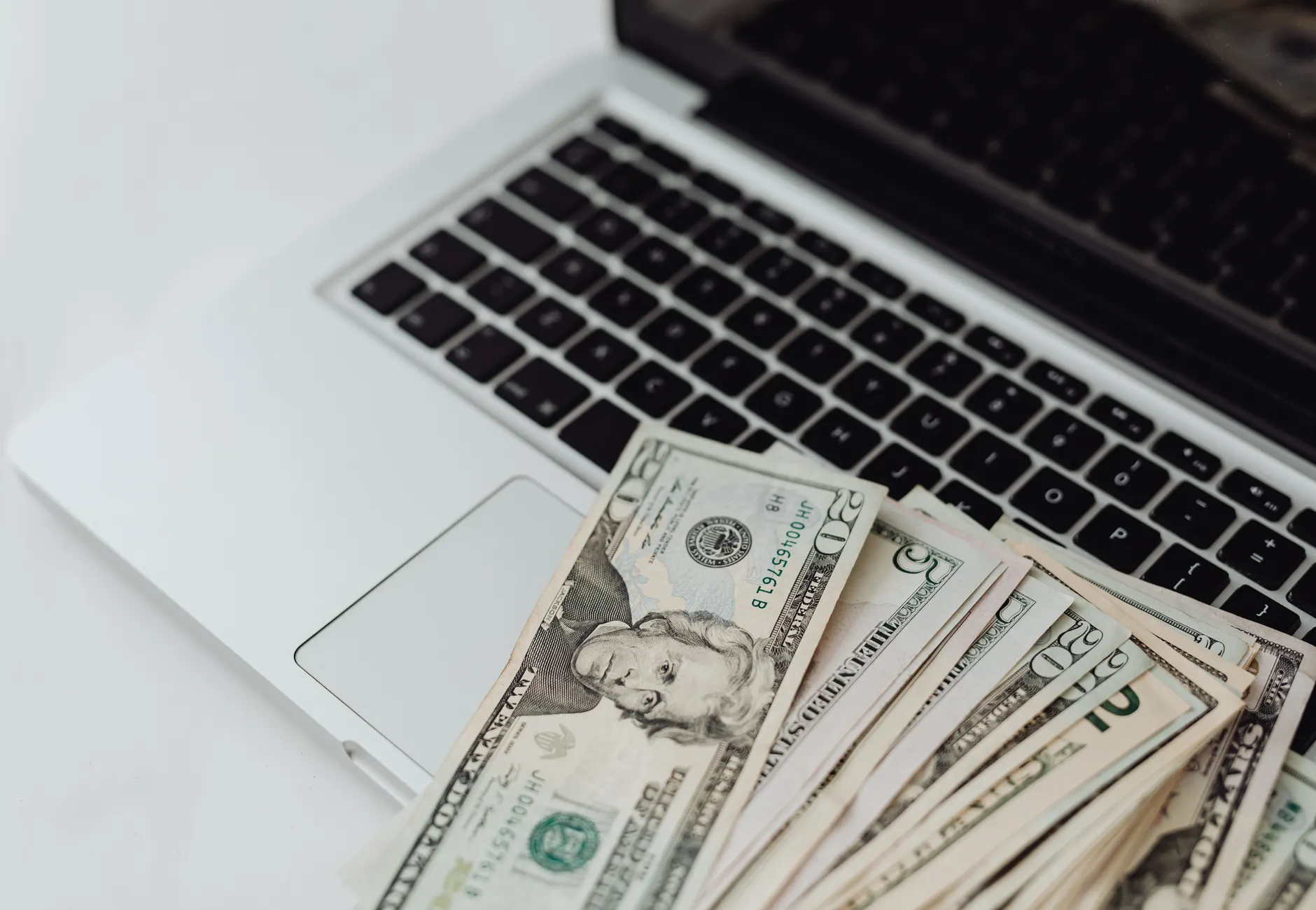 Como Ganhar Dinheiro na Internet Sem Investir: 7 Estratégias Que Funcionam em 2026