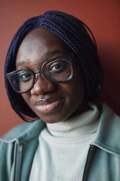 Foto d'estoc gratuïta de afroamericà, cabells trenats, coll de cuir