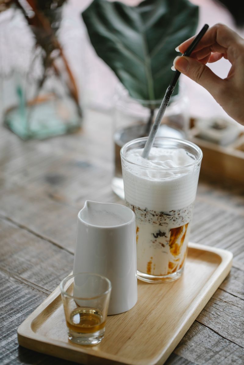 What are some popular variations of cold brew coffee? (image 2)