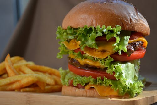 бесплатная Бесплатное стоковое фото с бургер, вкусный, гамбургер Стоковое фото