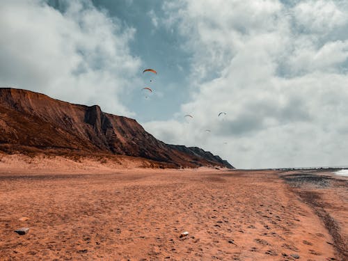 Gratis arkivbilde med fjell, havkyst, himmel