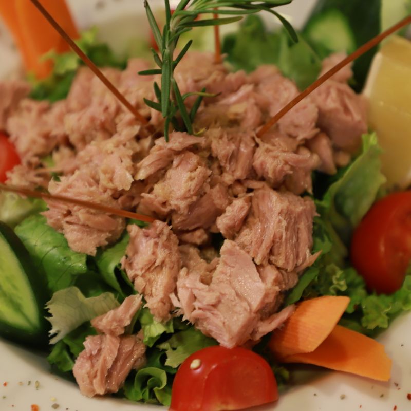 Simple Stovetop Canned Tuna and Herb Dip