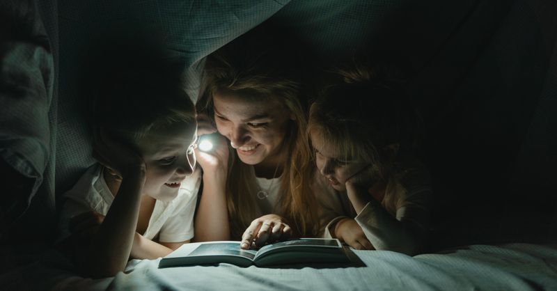 Le roman de famille : pourquoi les secrets font de si bonnes intrigues