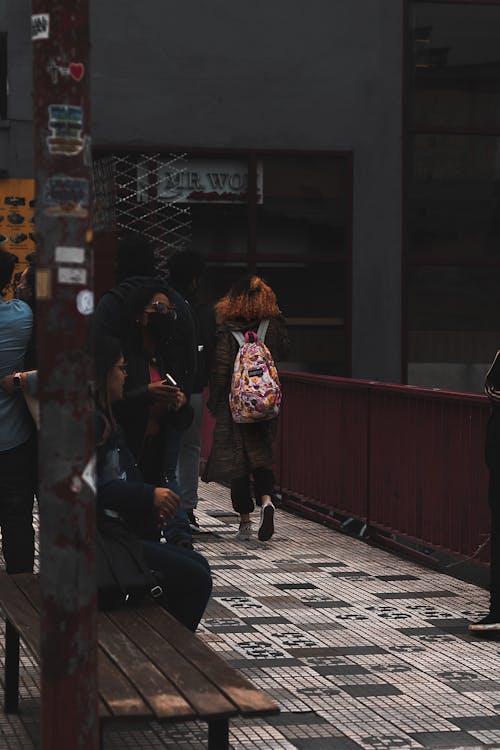 Základová fotografie zdarma na téma anonymní, čekat, centrum města