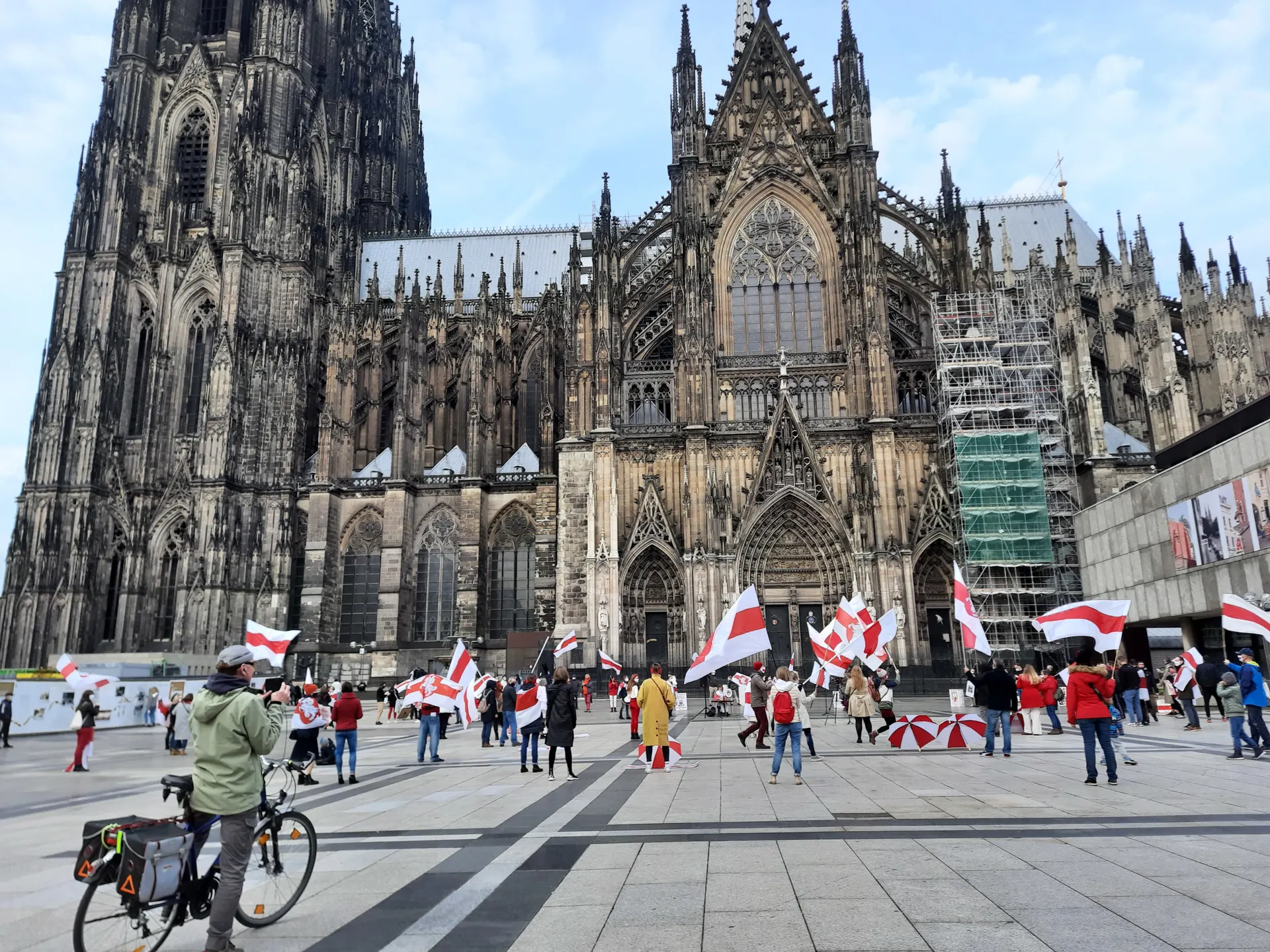 Cologne on a Budget: Visit Cologne Cheap (2026)