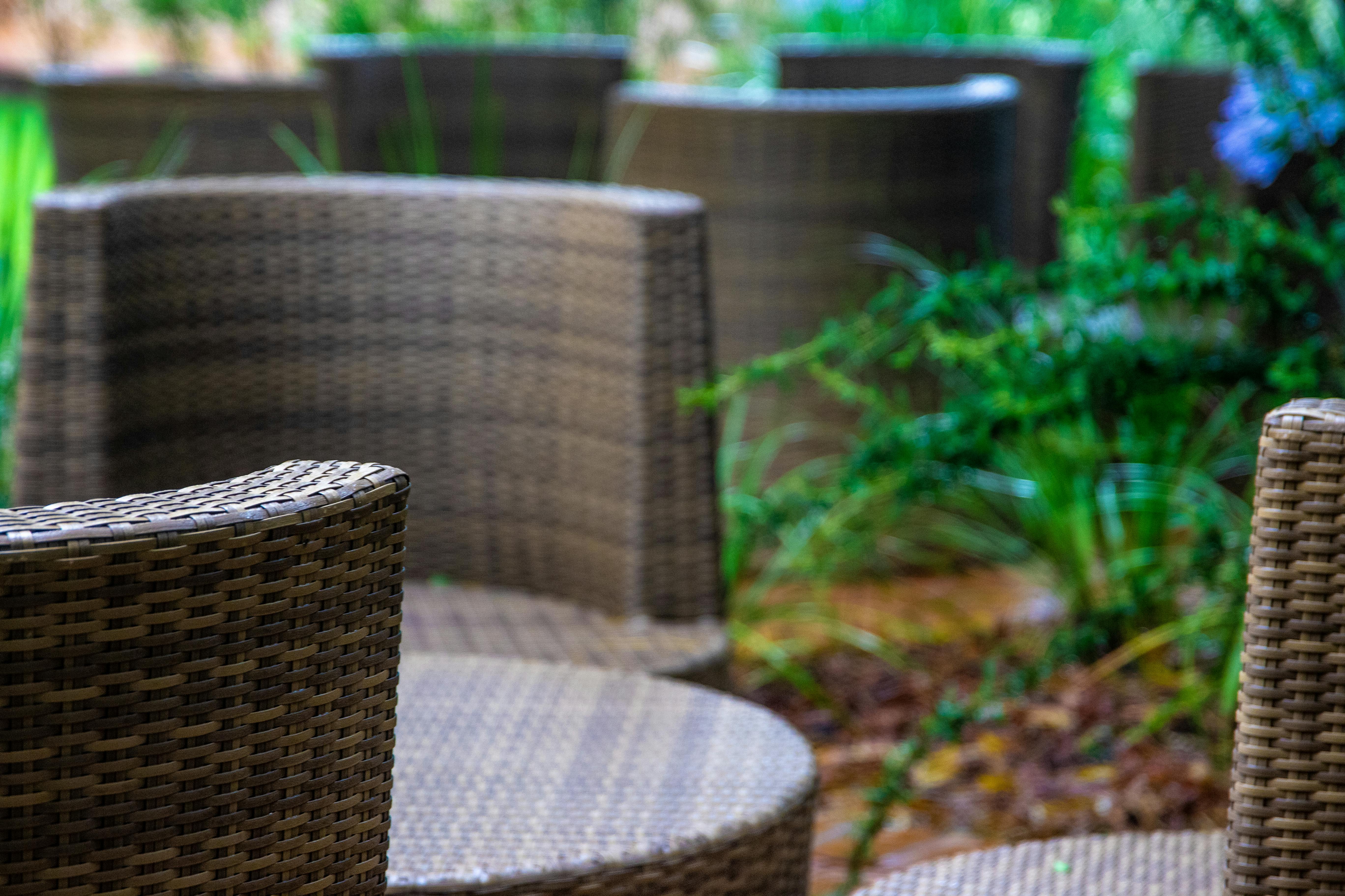 woven dining chairs