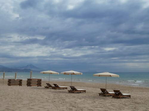 Immagine gratuita di acqua, cielo nuvoloso, estate