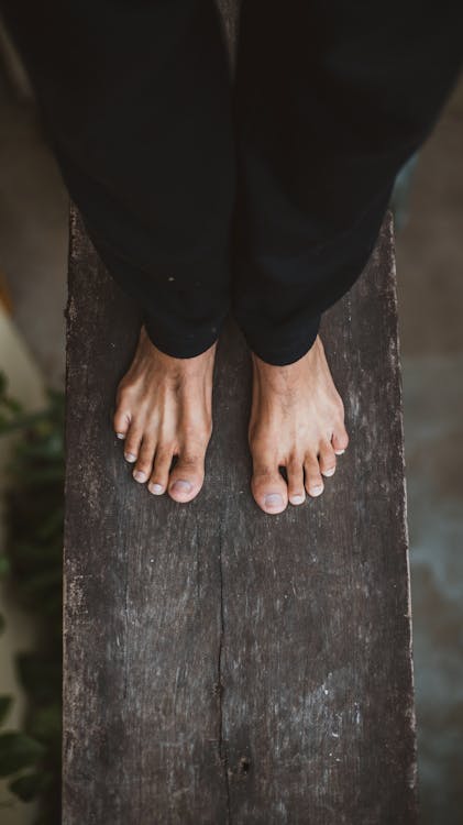 toe wrestling
